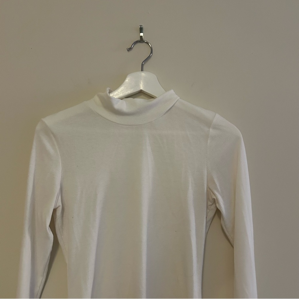 Shein Tops Soft Cream and White Fitted Neutral Stretchy Minimalist Basic Shirts - Picture 9 of 15